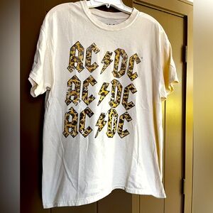 Women’s AC⚡️DC Leopard print lettered t-shirt Size M/L